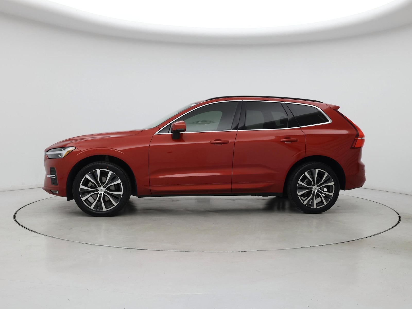 Image 4 of 2022 Volvo XC60 B5 Momentum