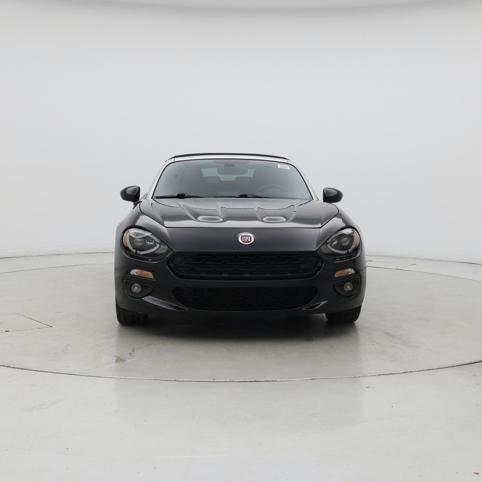 Thumbnail: 2017 Fiat 124 Spider - 5