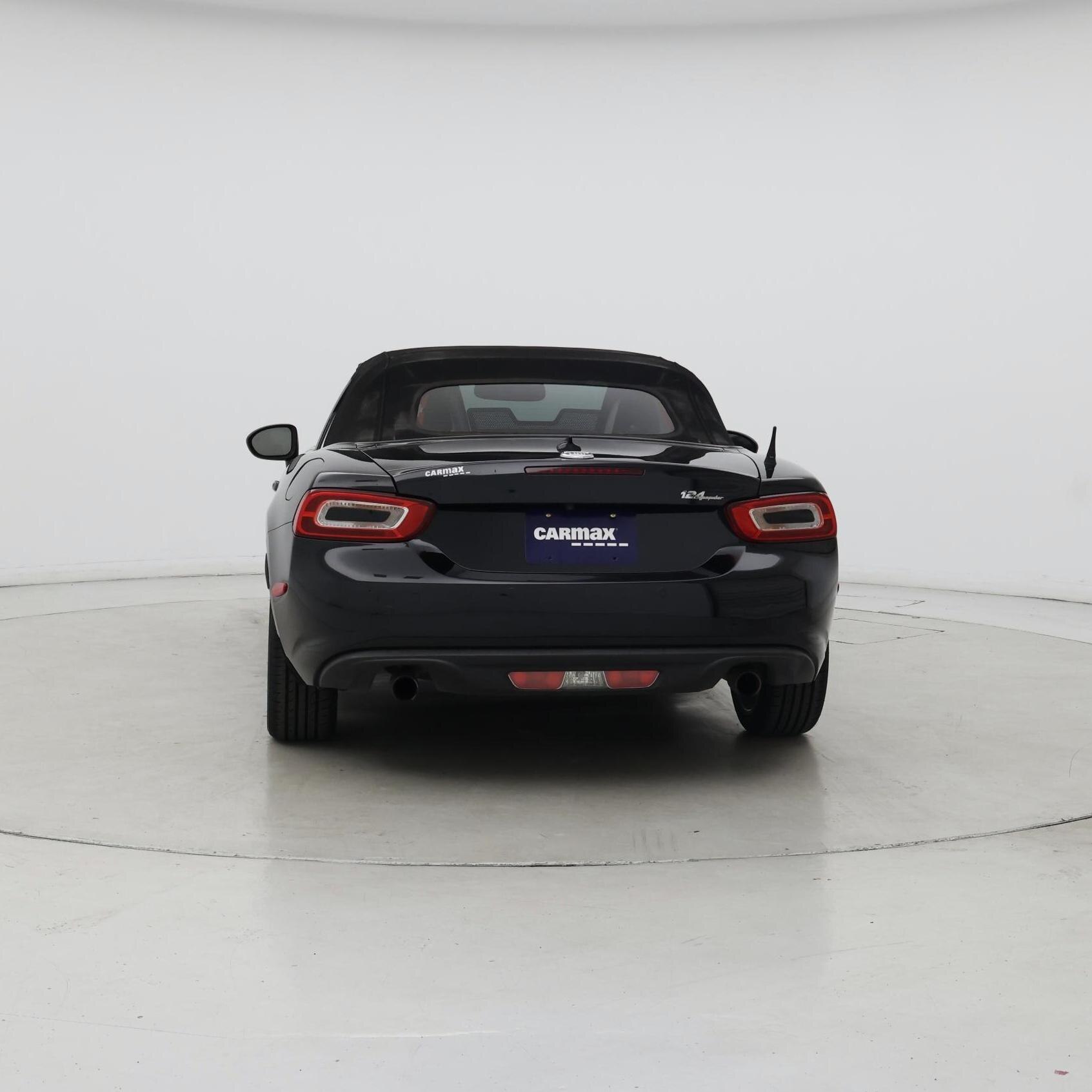 Thumbnail: 2017 Fiat 124 Spider - 6