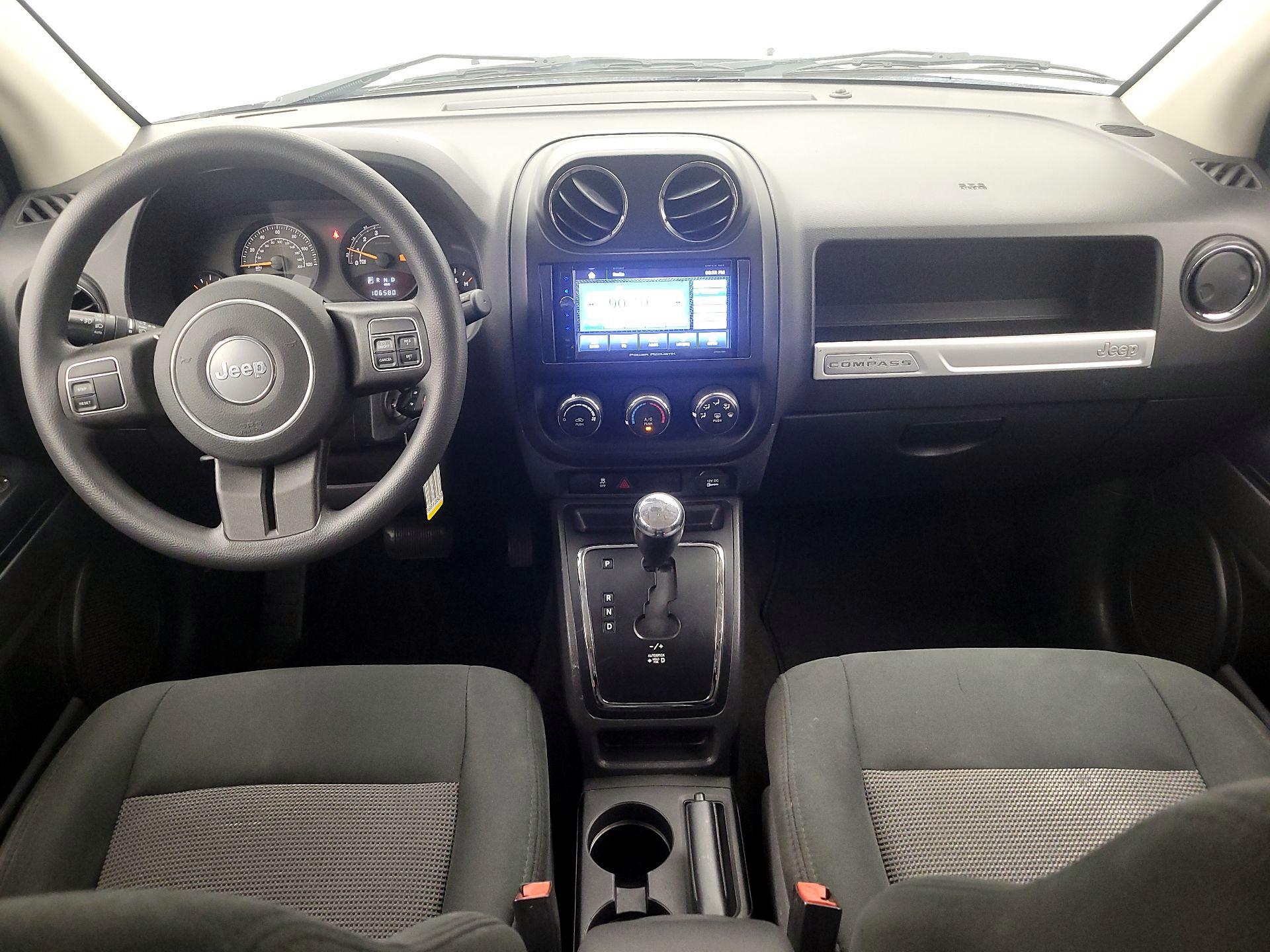 Thumbnail: 2017 Jeep Compass - 9