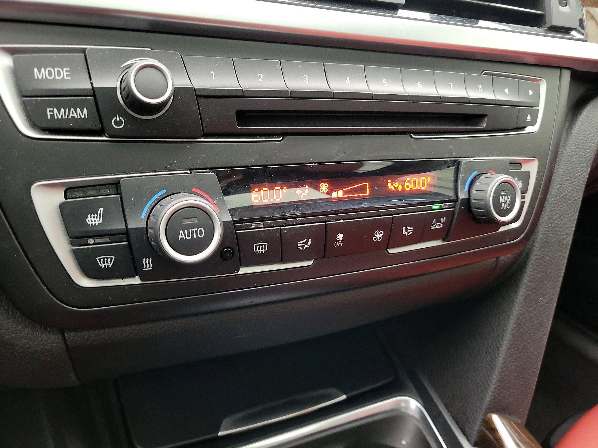 Thumbnail: 2015 BMW 3 Series - 16