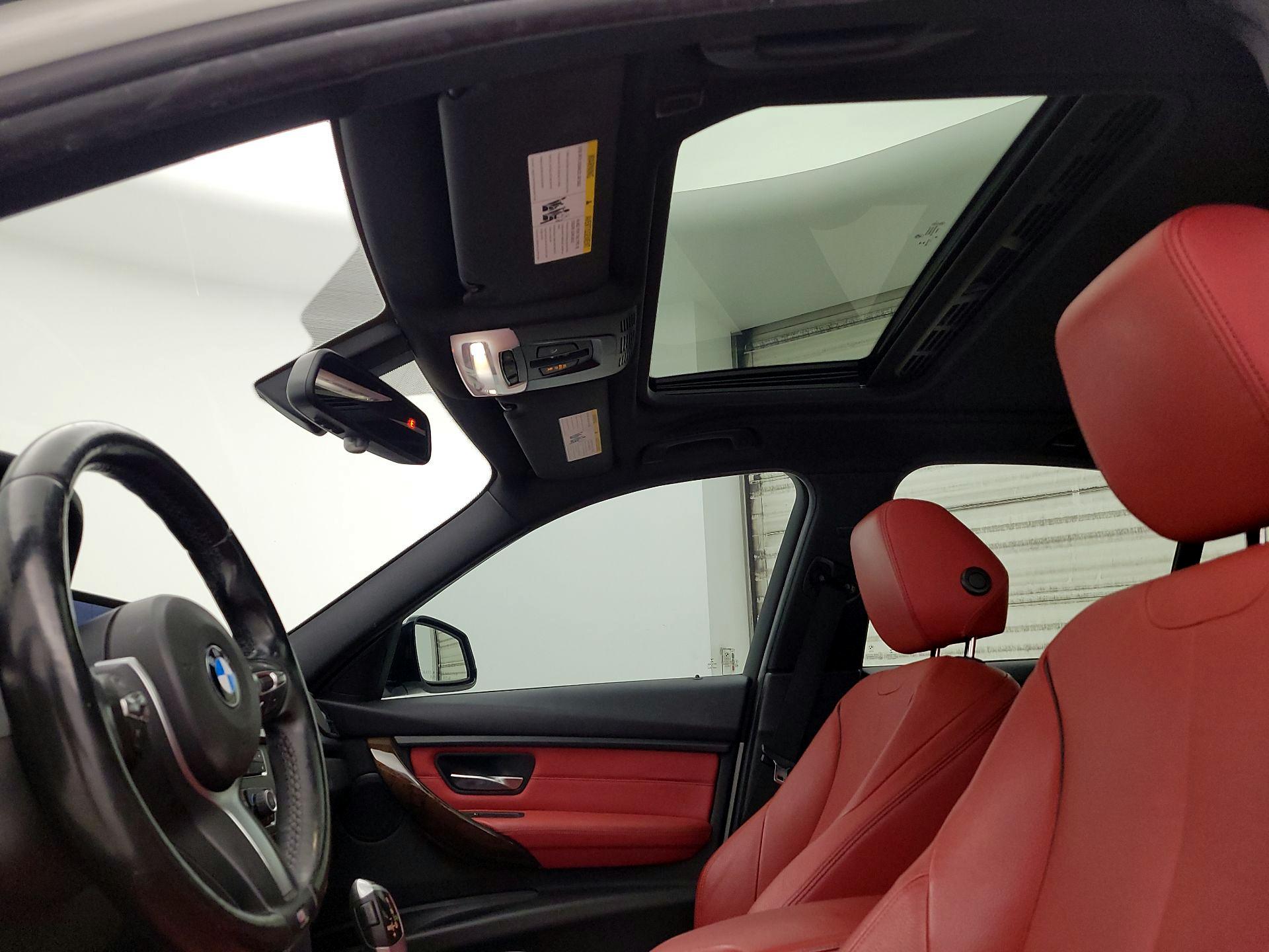 Thumbnail: 2015 BMW 3 Series - 19