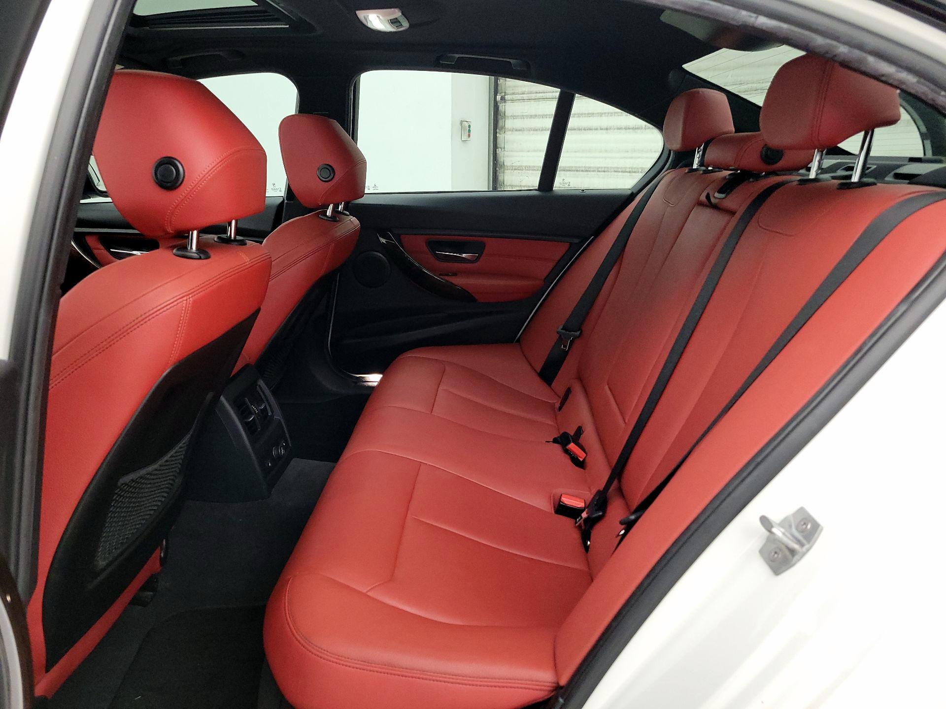 Thumbnail: 2015 BMW 3 Series - 20