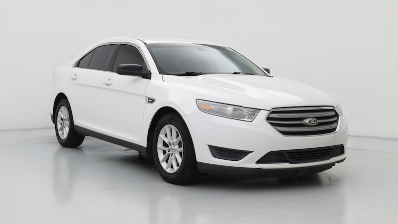 2013 Ford Taurus SE Hero Image