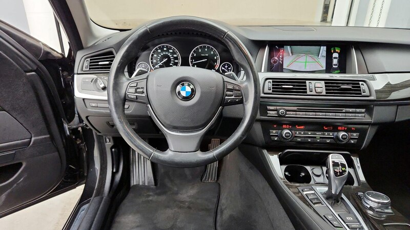 2016 BMW 5 Series 535xi 10