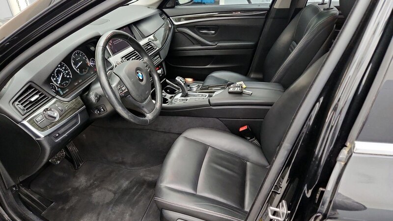 2016 BMW 5 Series 535xi 11