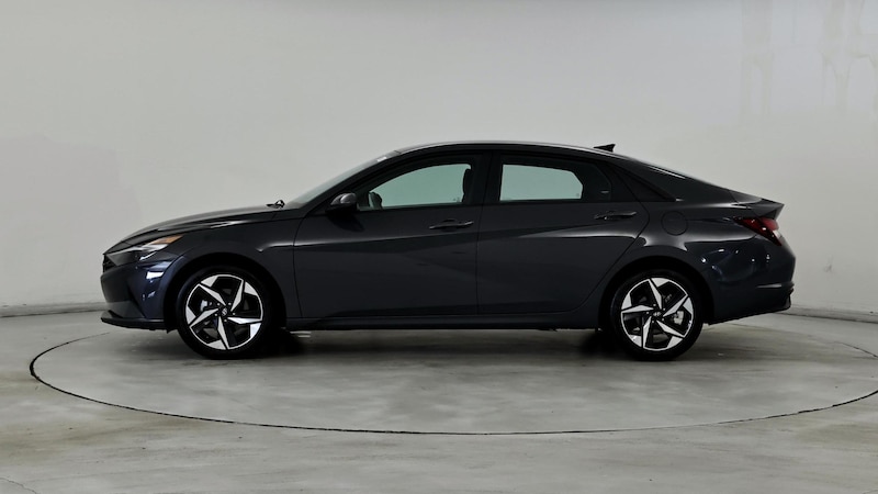 2023 Hyundai Elantra SEL 3