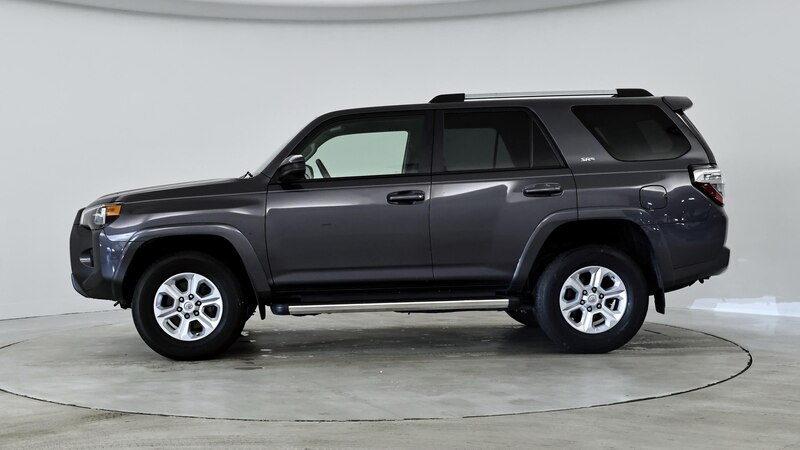 2021 Toyota 4Runner SR5 3