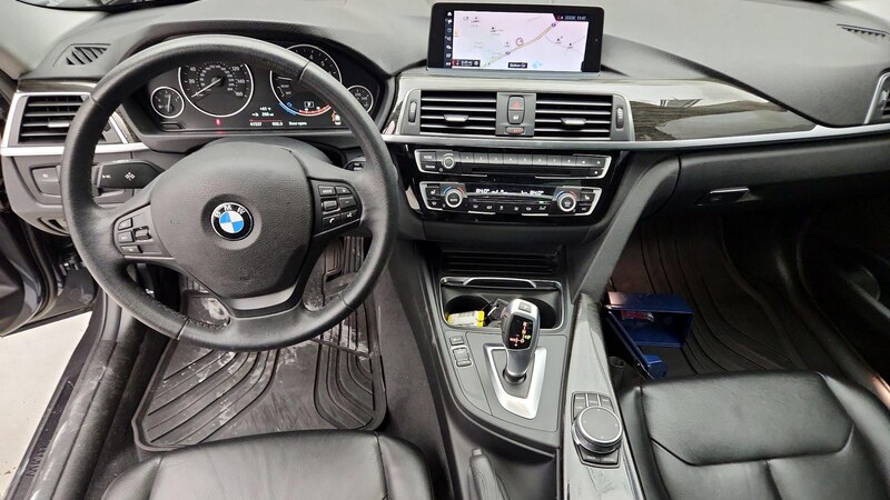 2018 BMW 3 Series 320i 9