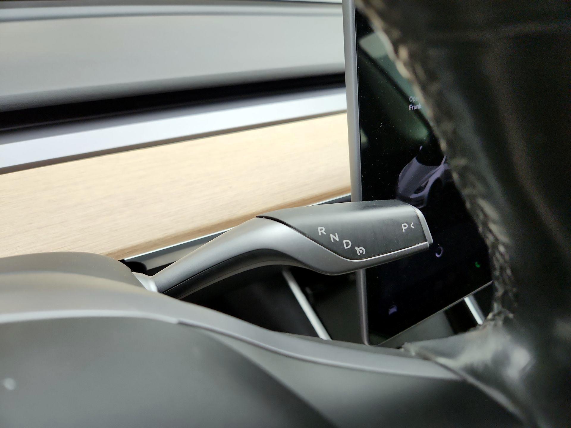 Thumbnail: 2018 Tesla Model 3 - 17