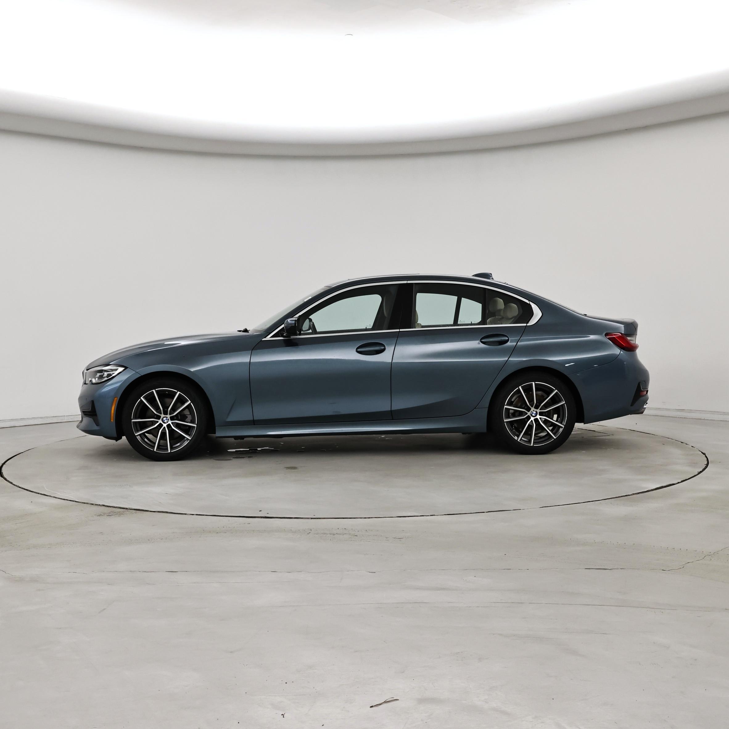 Thumbnail: 2020 BMW 3 Series - 3