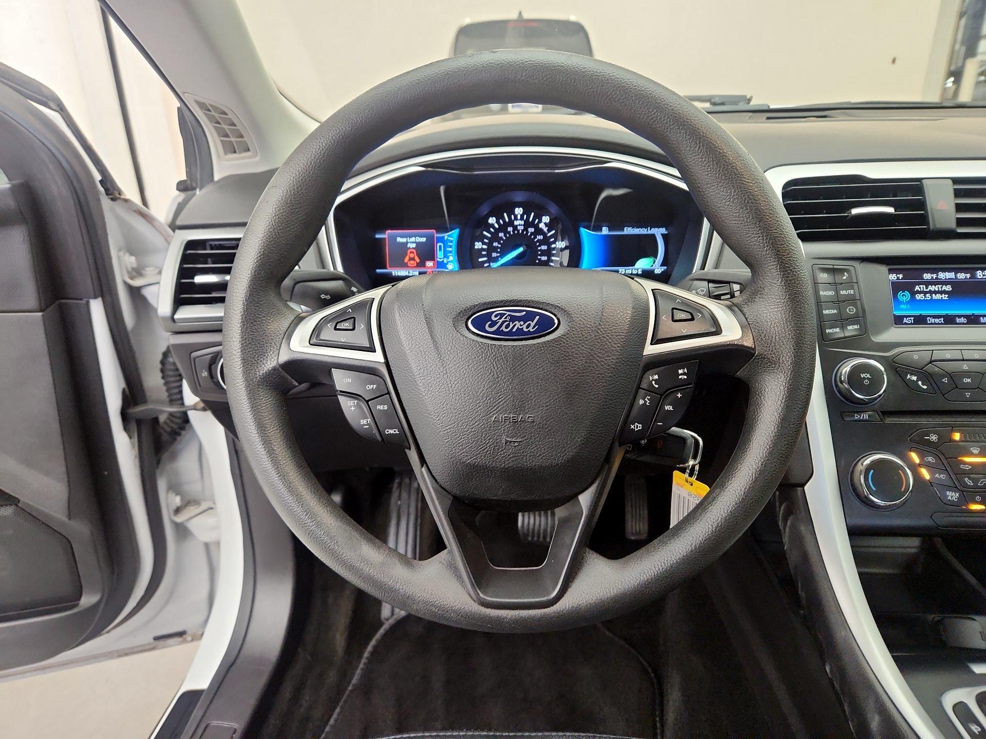 Thumbnail: 2015 Ford Fusion - 10