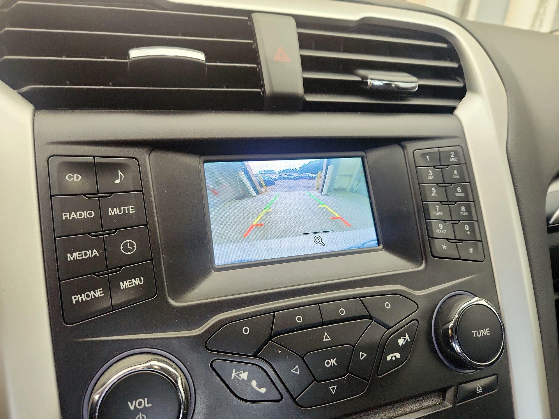 Thumbnail: 2015 Ford Fusion - 14