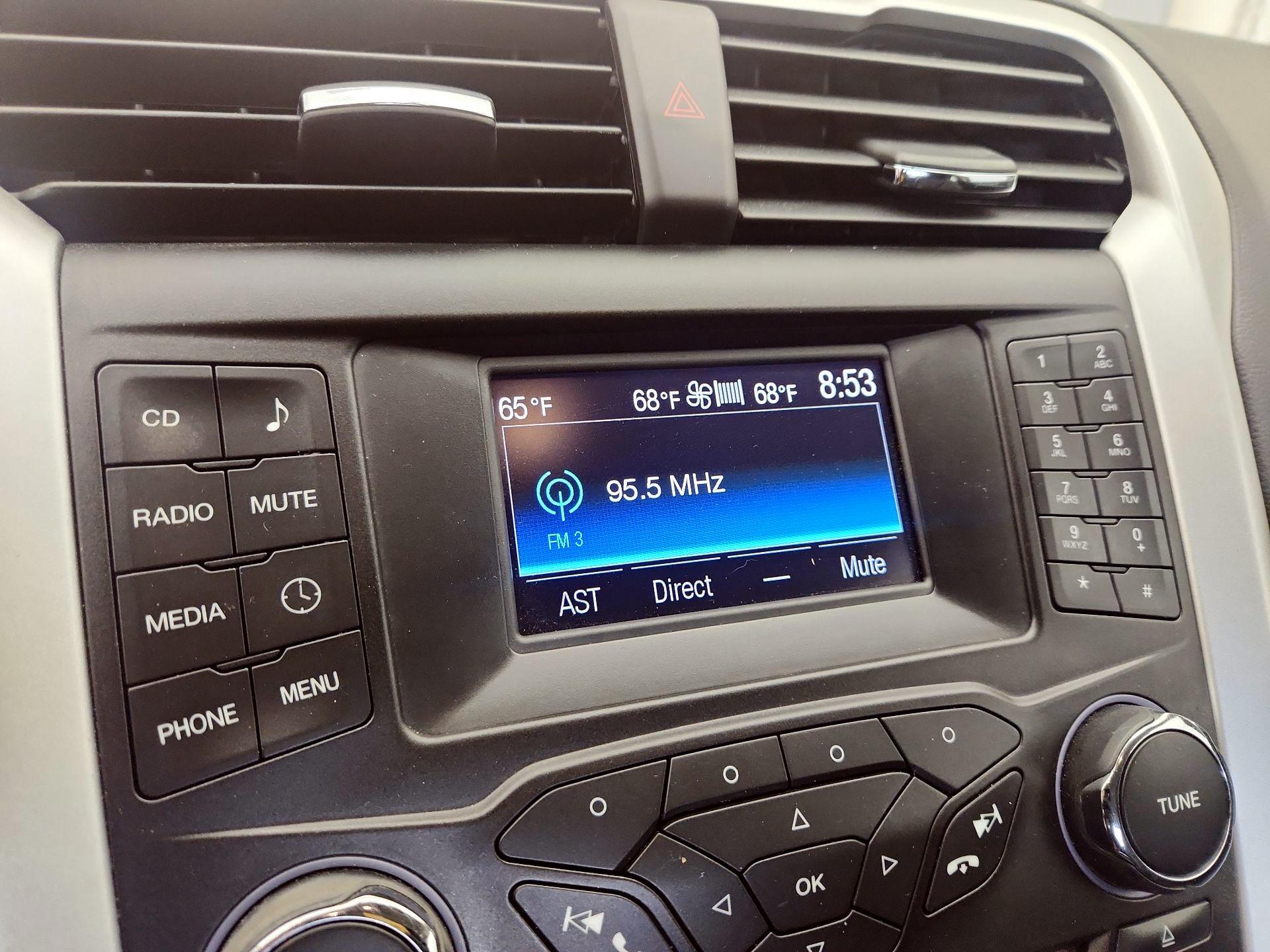 Thumbnail: 2015 Ford Fusion - 15