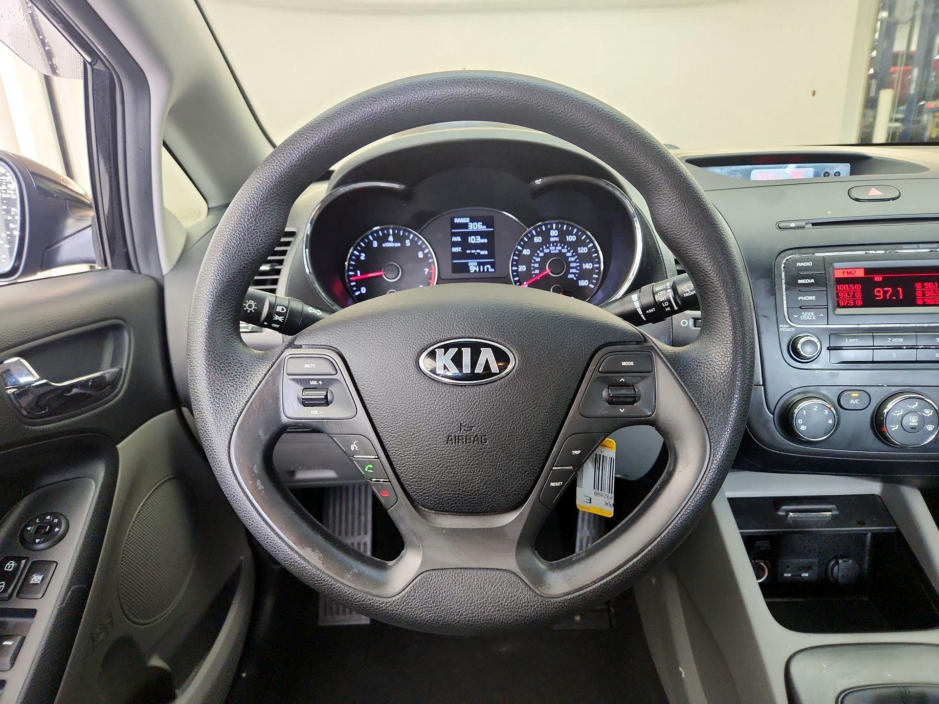 Thumbnail: 2014 Kia Forte - 10