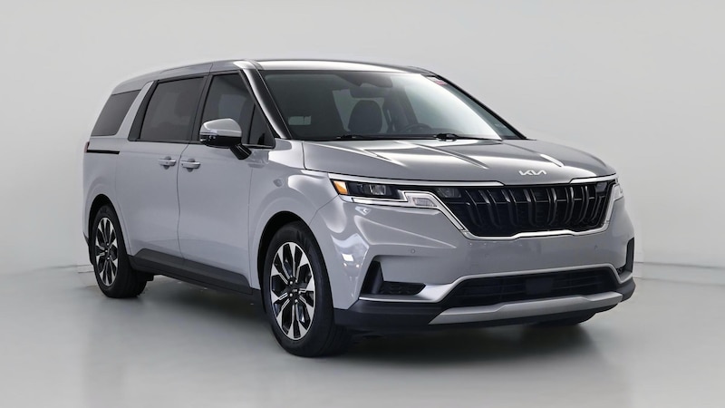 2024 Kia Carnival EX Hero Image