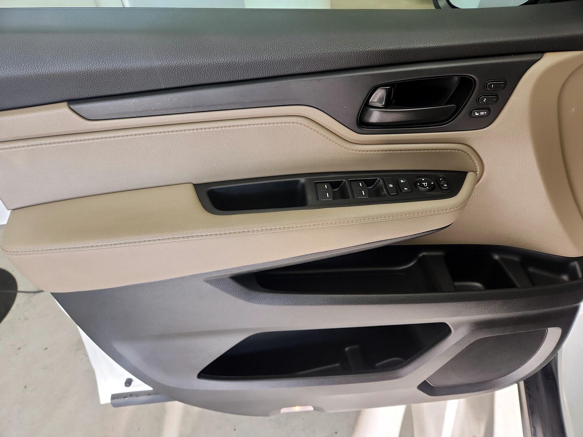Thumbnail: 2020 Honda Odyssey - 12