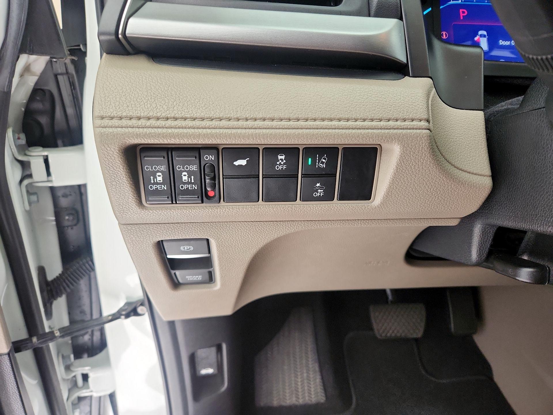 Thumbnail: 2020 Honda Odyssey - 13