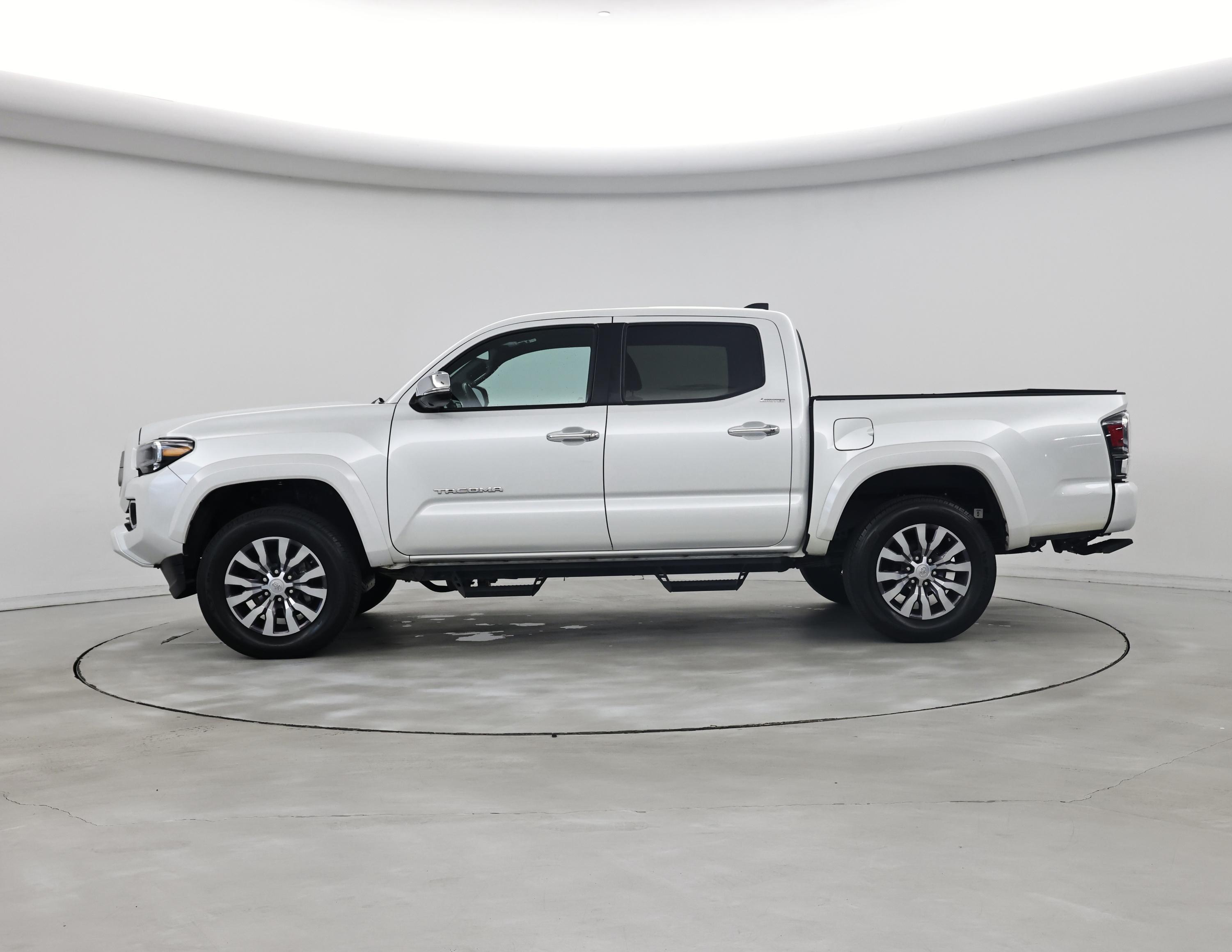 Thumbnail: 2021 Toyota Tacoma - 3