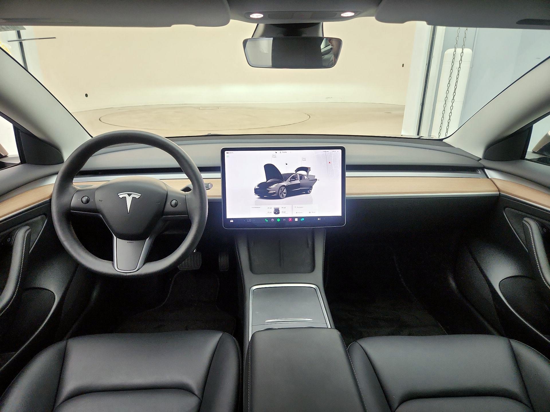 Thumbnail: 2023 Tesla Model 3 - 9