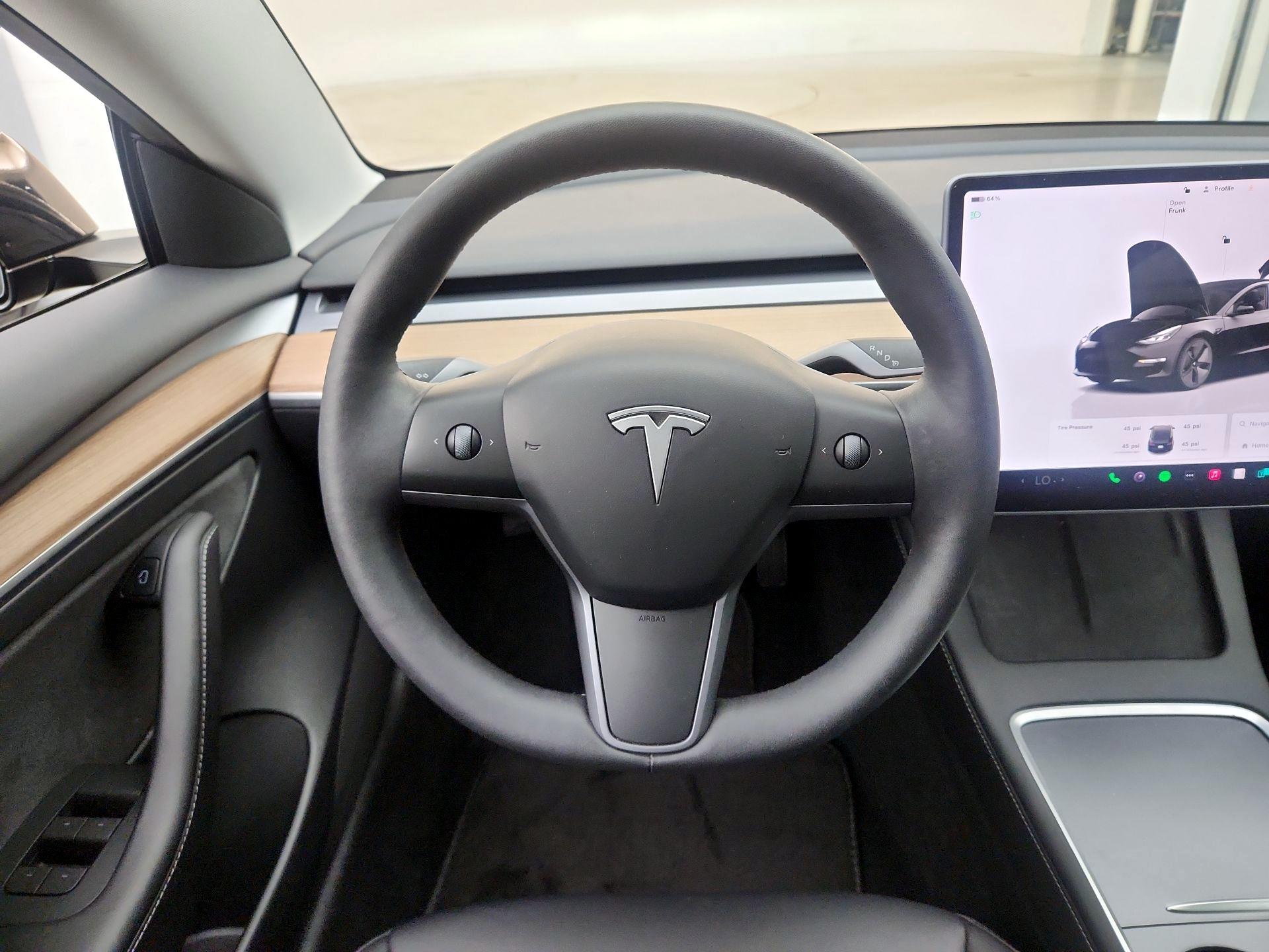 Thumbnail: 2023 Tesla Model 3 - 10