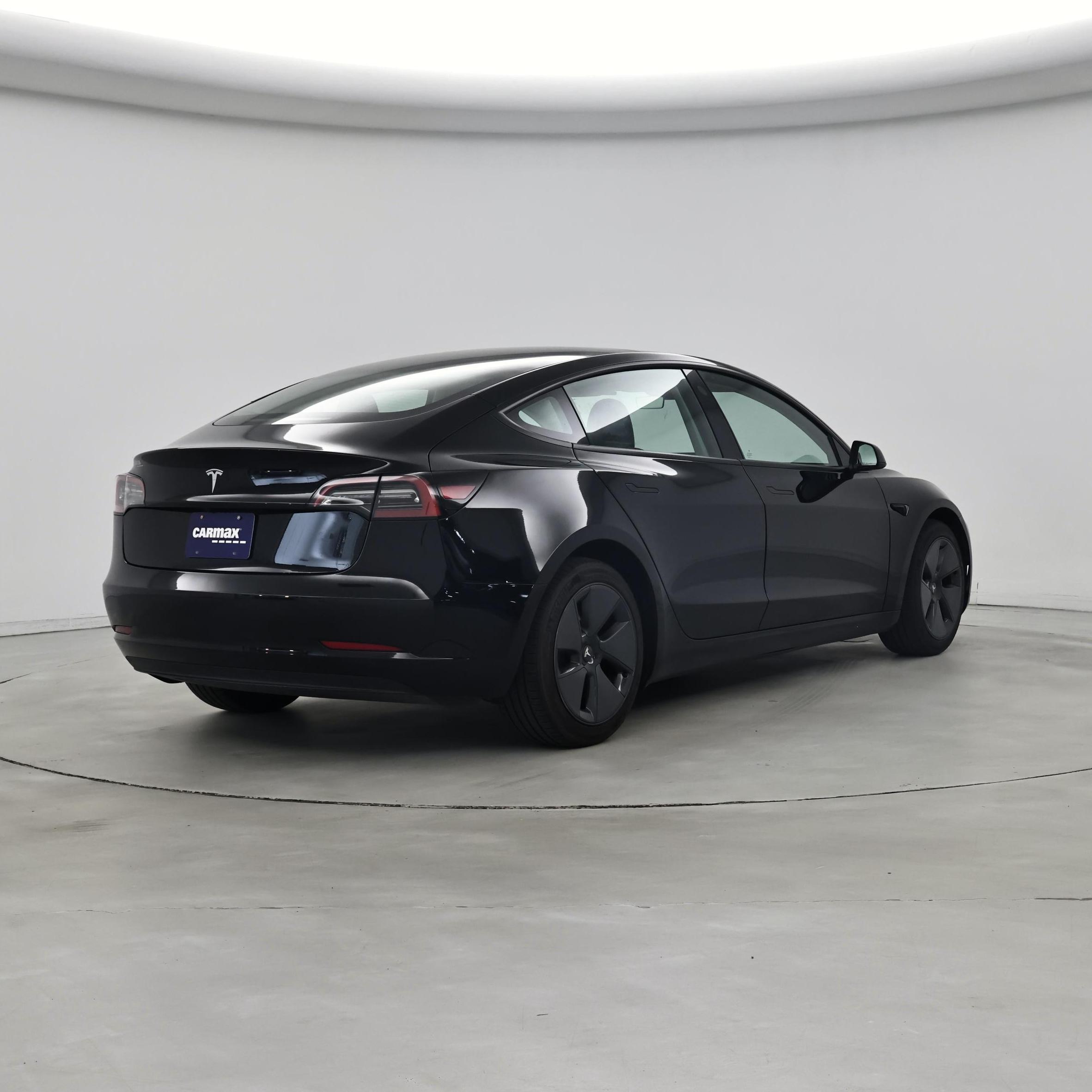Thumbnail: 2023 Tesla Model 3 - 8