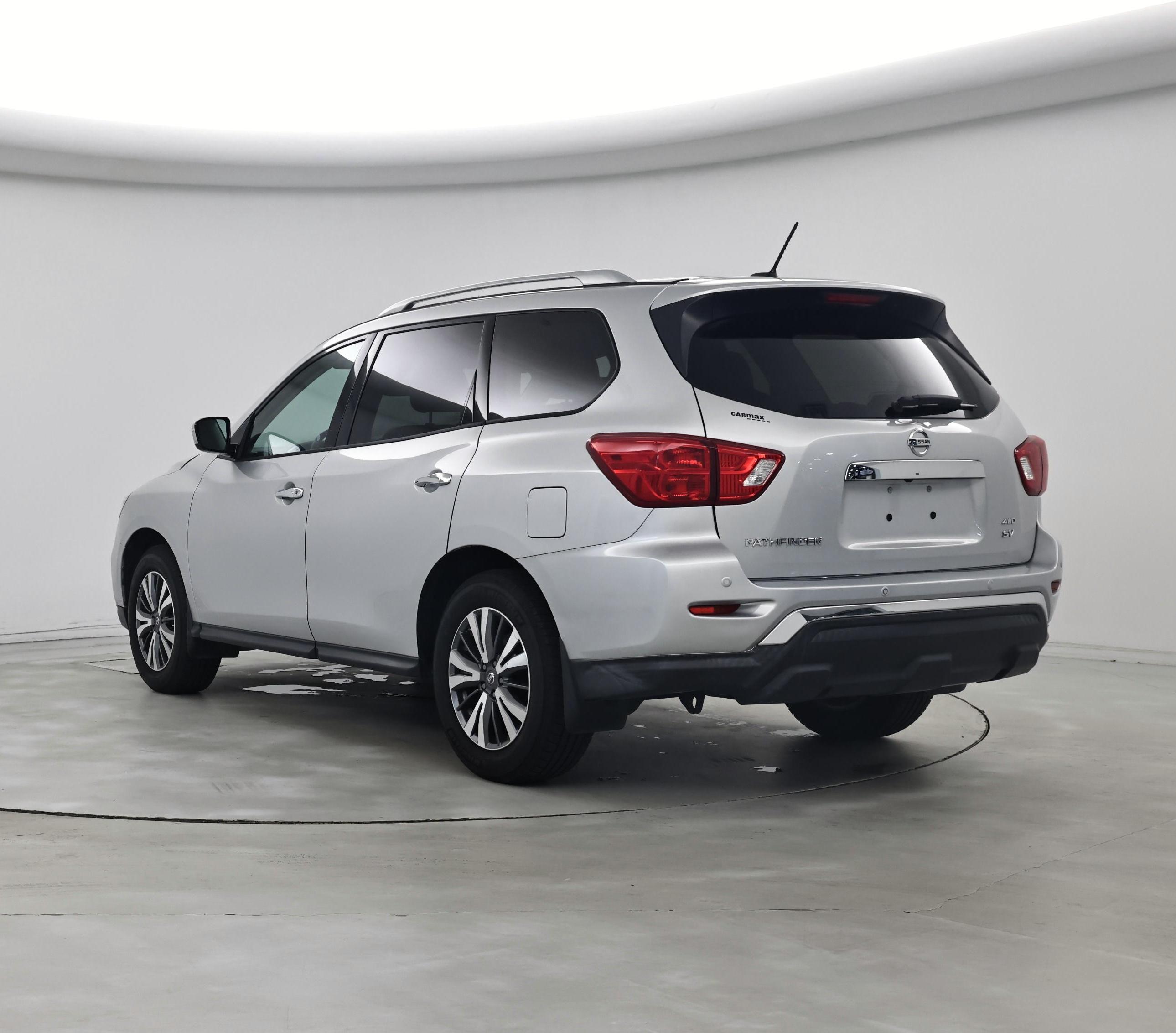 Thumbnail: 2017 Nissan Pathfinder - 2
