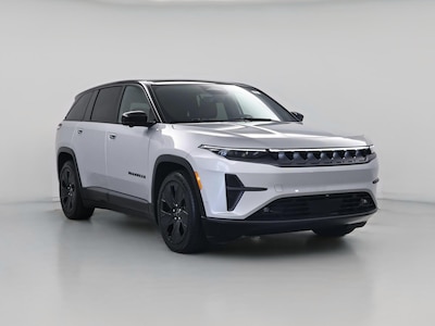 Silver 2024 Jeep Wagoneer S Launch Edition