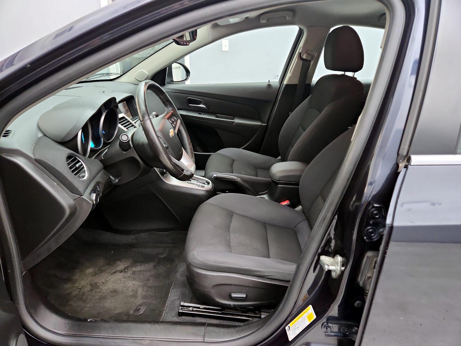 Thumbnail: 2014 Chevrolet Cruze - 11