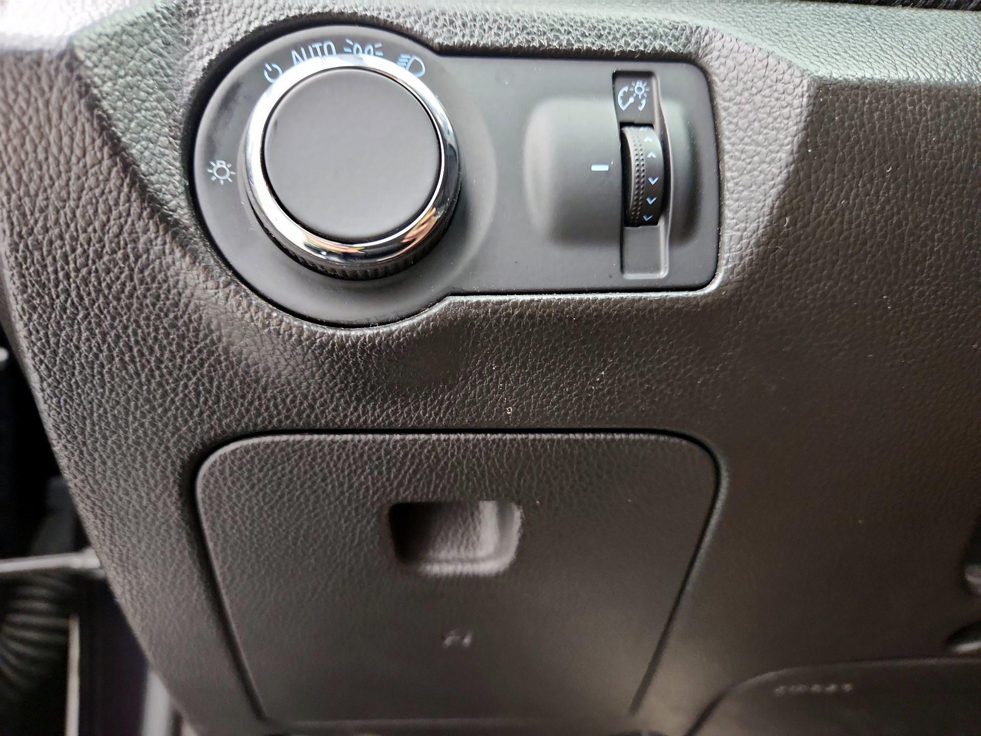 Thumbnail: 2014 Chevrolet Cruze - 13