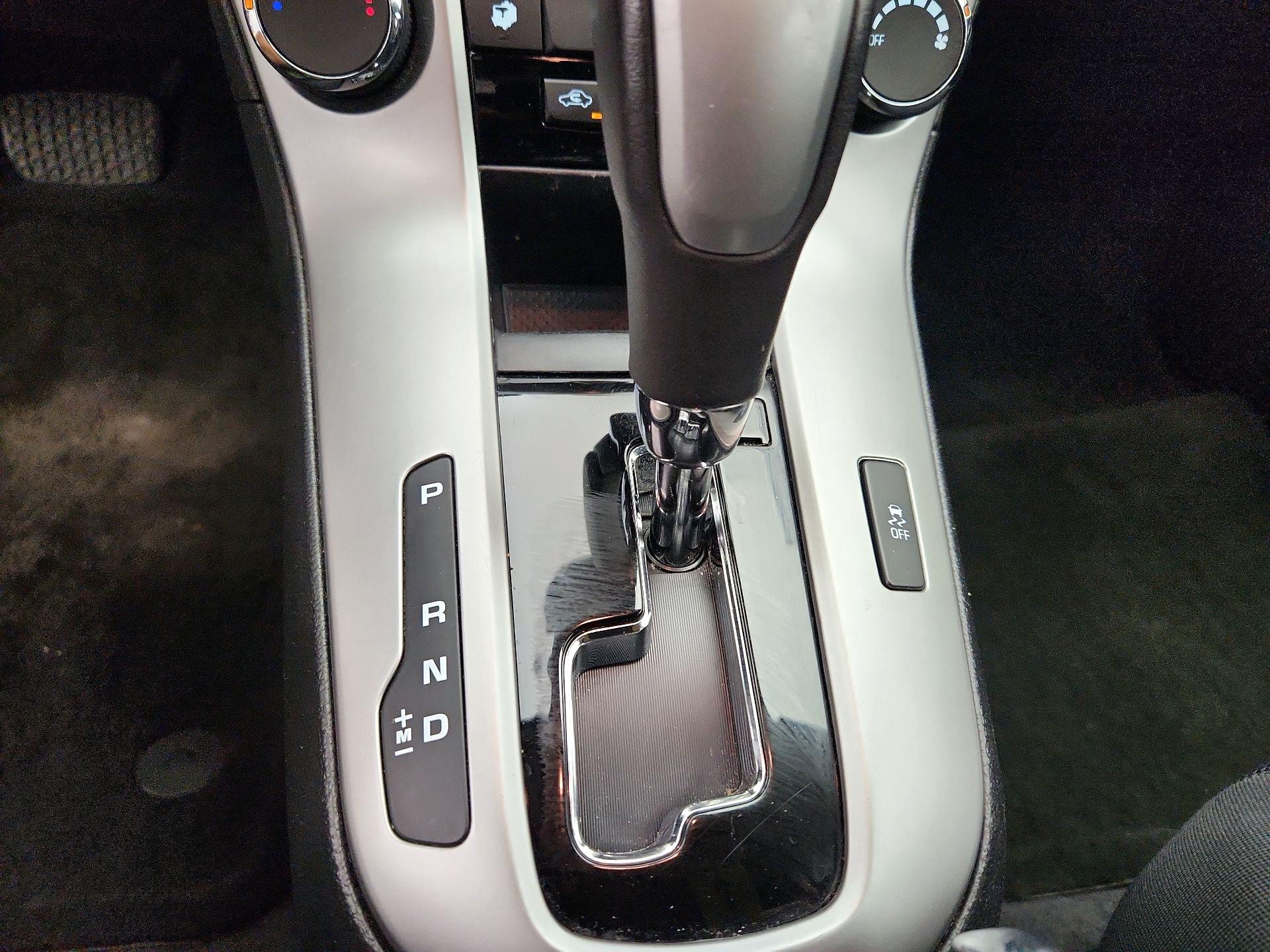 Thumbnail: 2014 Chevrolet Cruze - 17