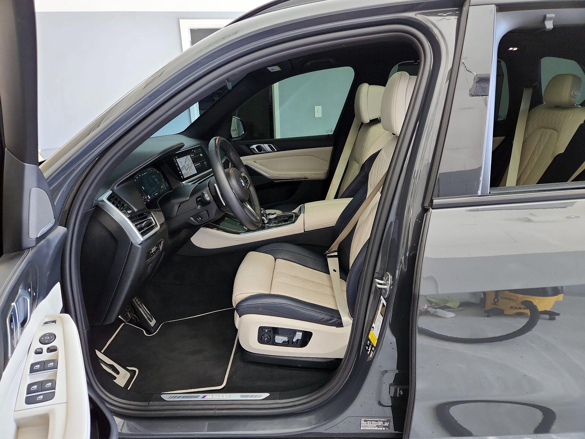 Thumbnail: 2022 BMW X5 - 11