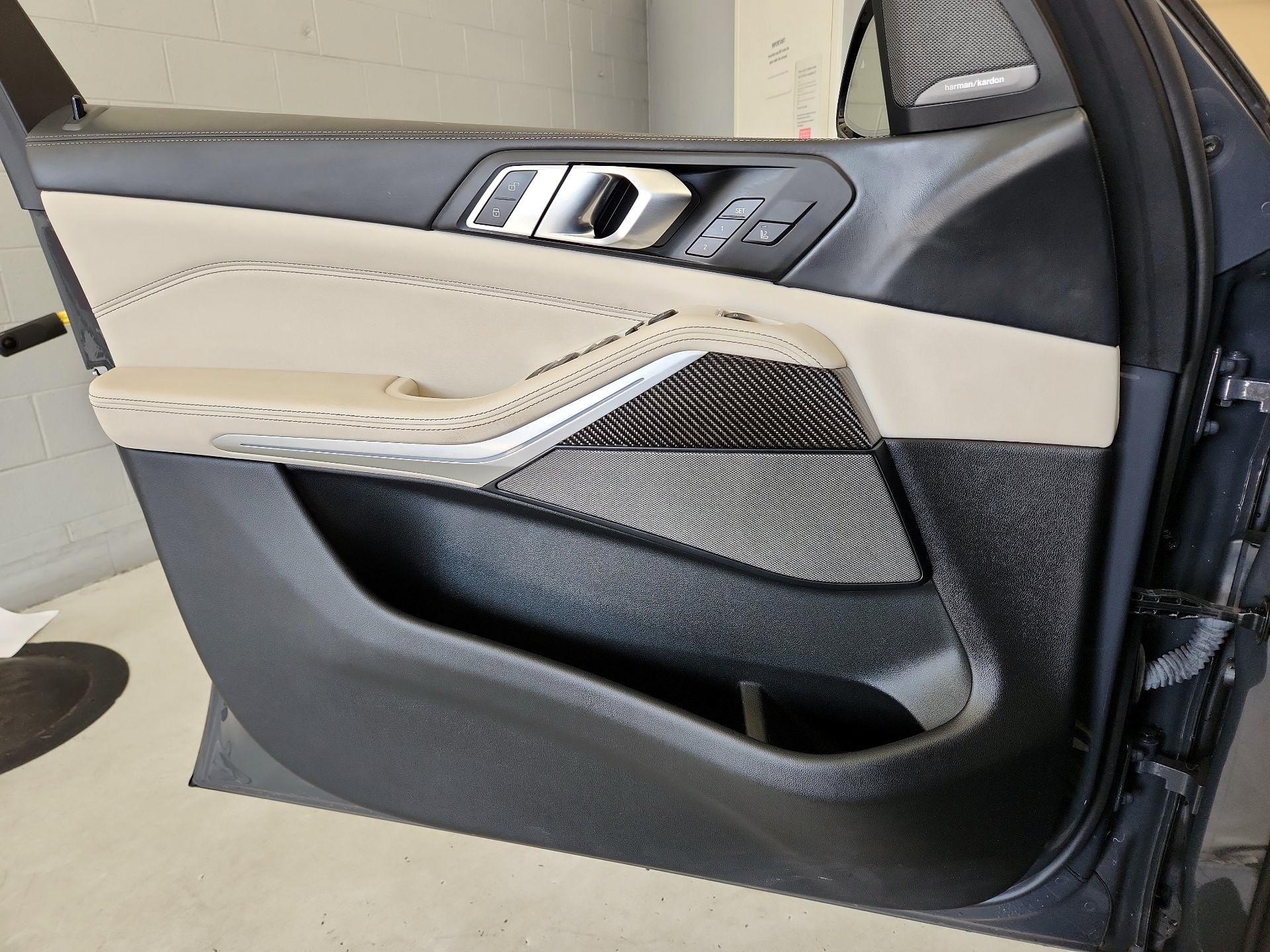 Thumbnail: 2022 BMW X5 - 12