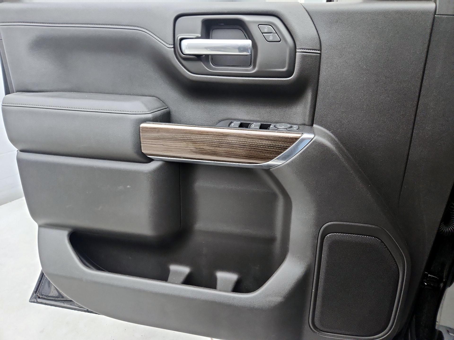 Thumbnail: 2019 Chevrolet Silverado 1500 - 12