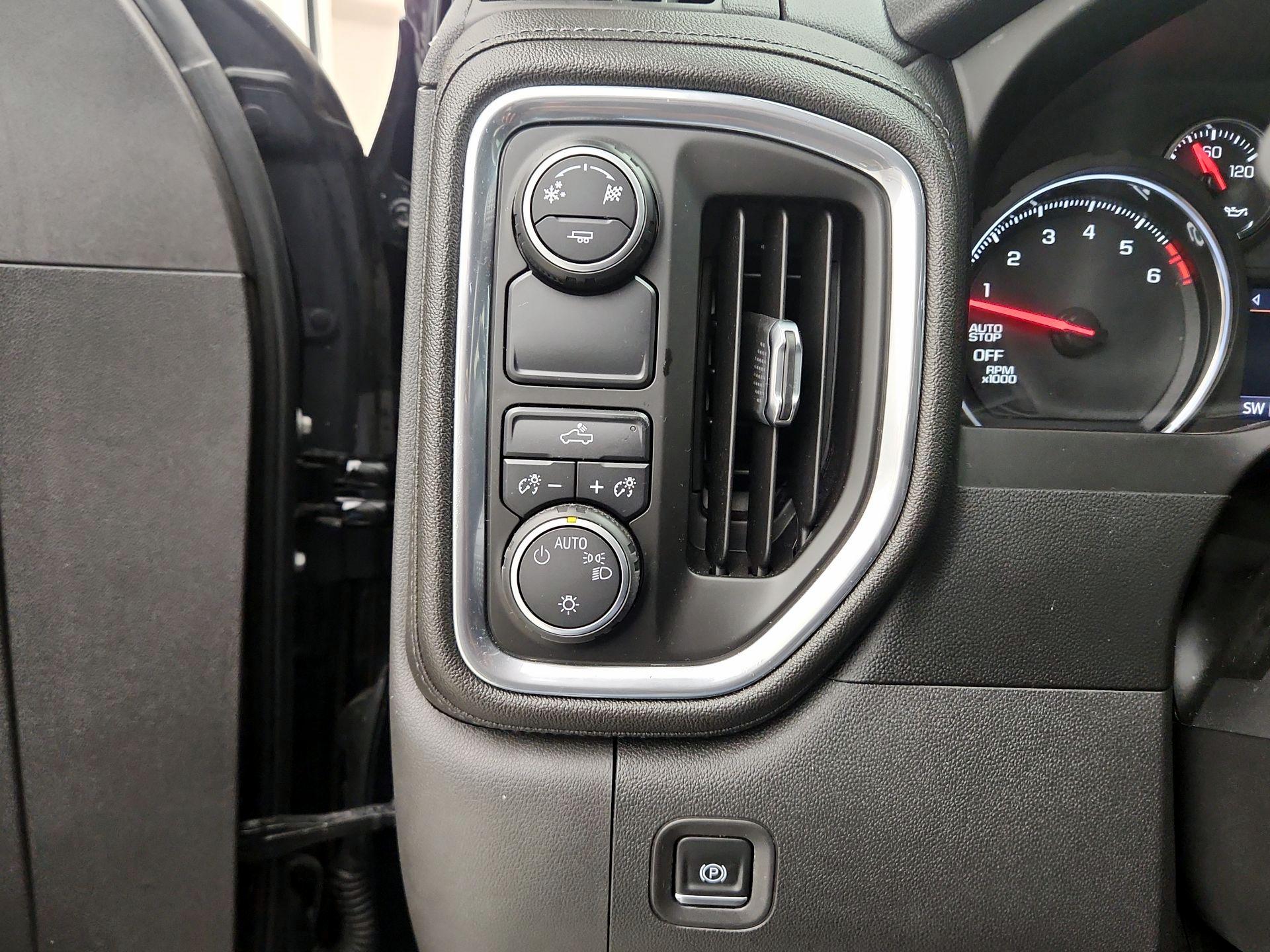 Thumbnail: 2019 Chevrolet Silverado 1500 - 13