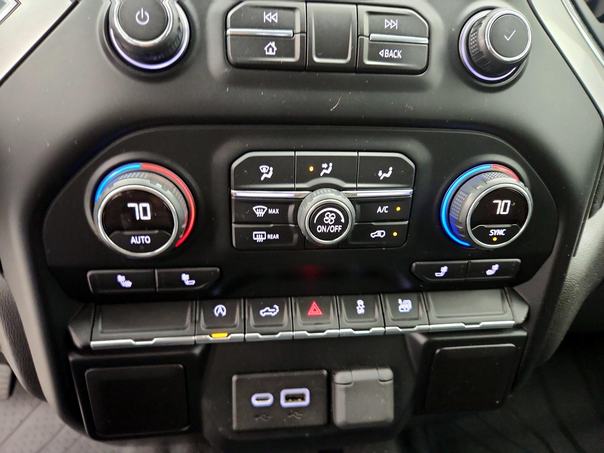 Thumbnail: 2019 Chevrolet Silverado 1500 - 16