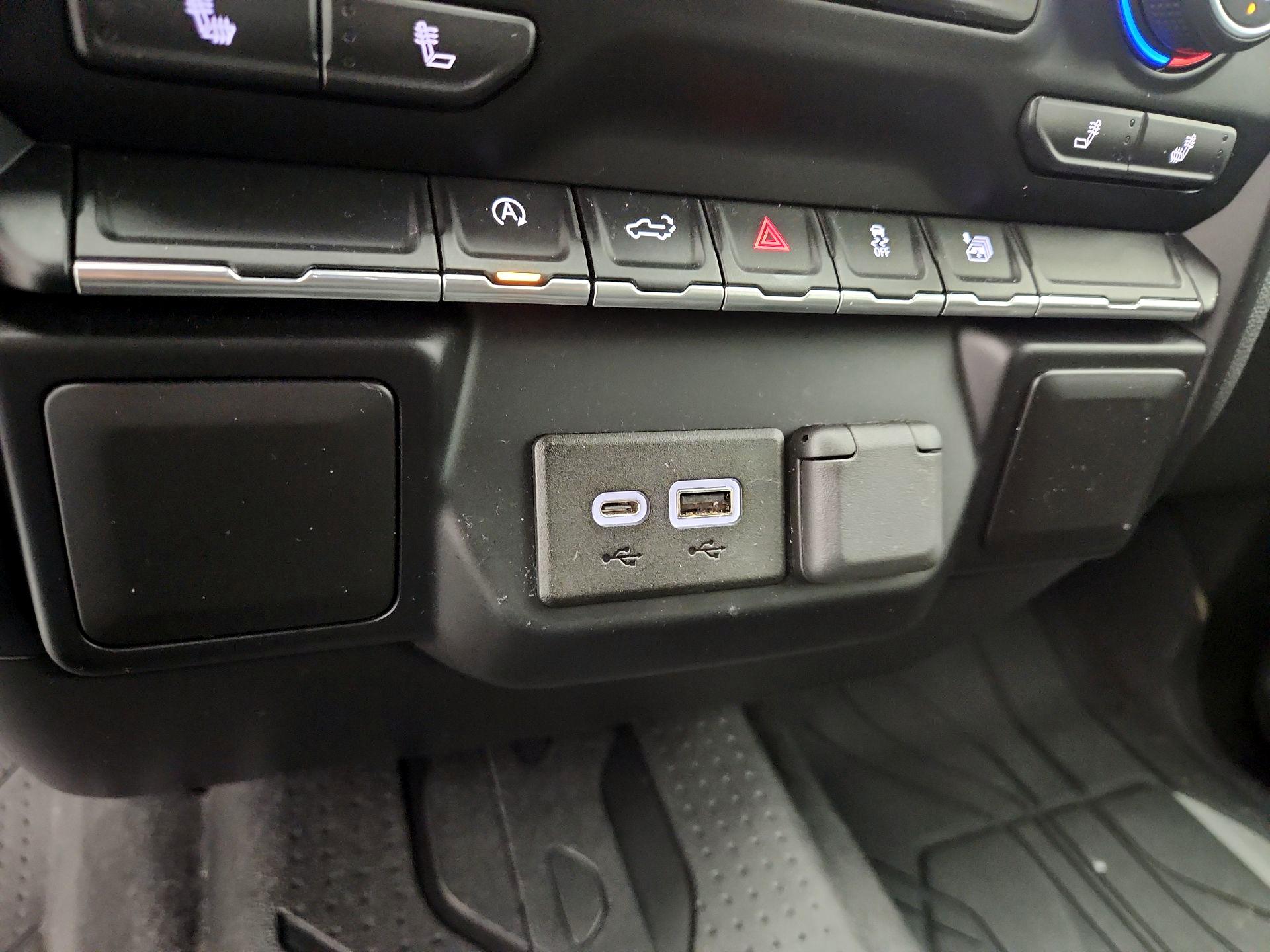 Thumbnail: 2019 Chevrolet Silverado 1500 - 18