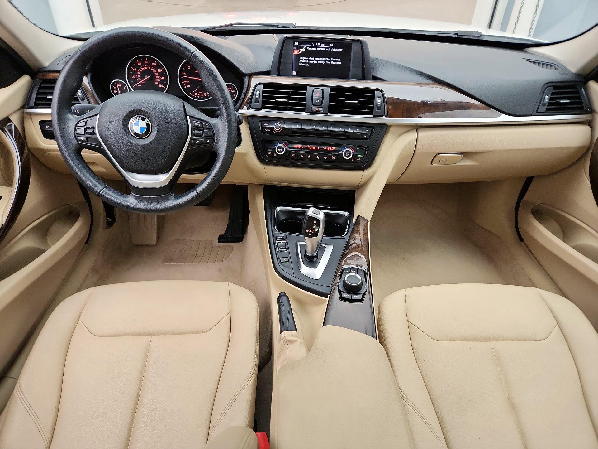 Thumbnail: 2015 BMW 3 Series - 9