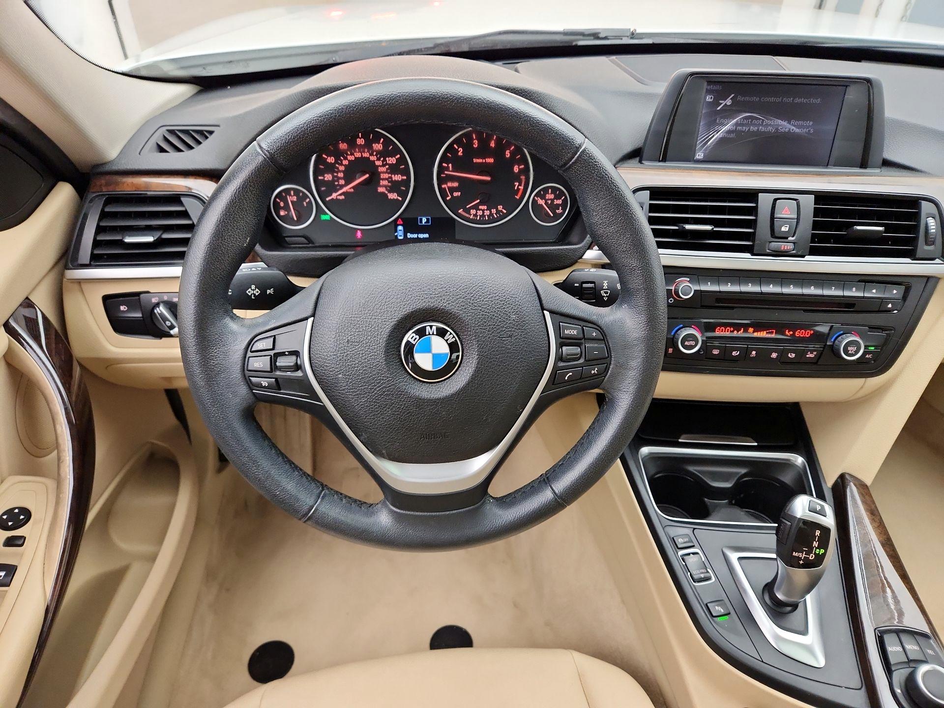 Thumbnail: 2015 BMW 3 Series - 10