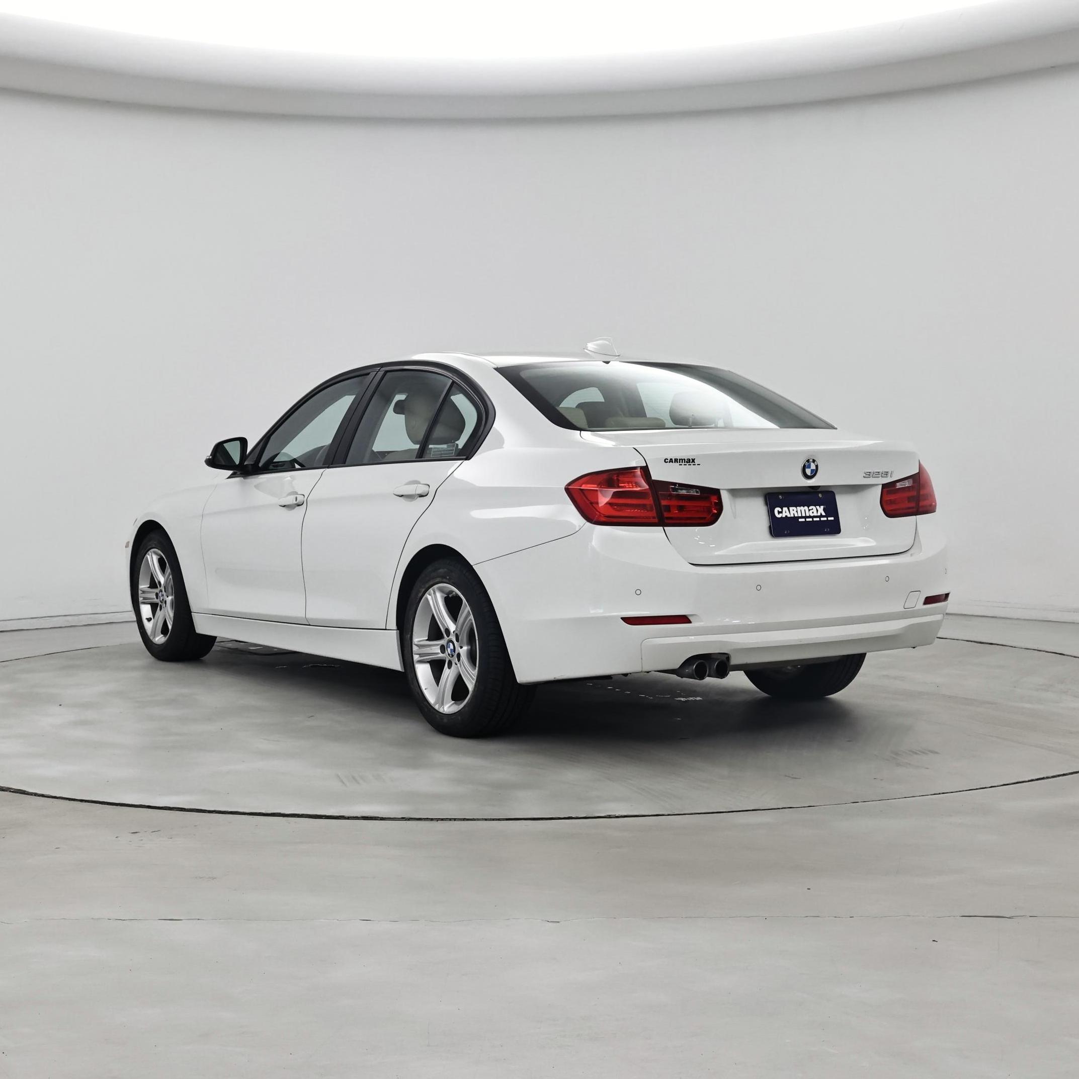 Thumbnail: 2015 BMW 3 Series - 2
