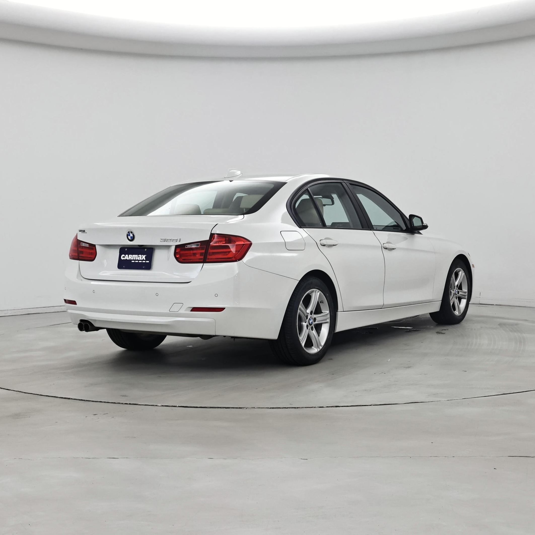 Thumbnail: 2015 BMW 3 Series - 8