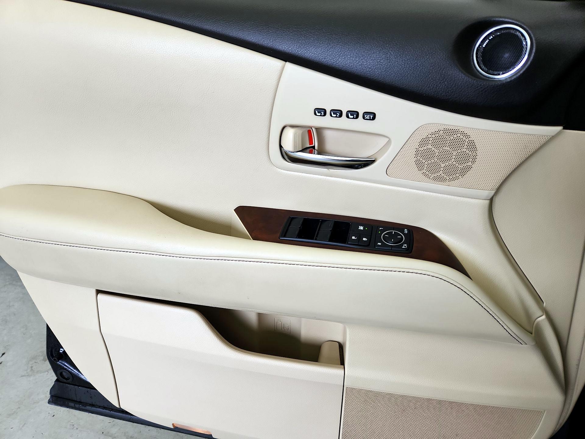 Thumbnail: 2013 Lexus RX - 12