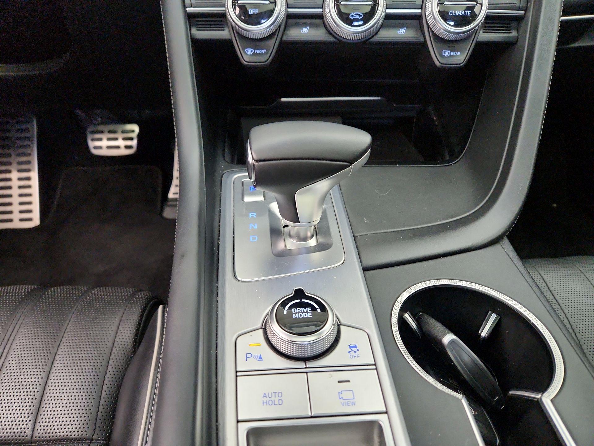Thumbnail: 2019 Genesis G70 - 18