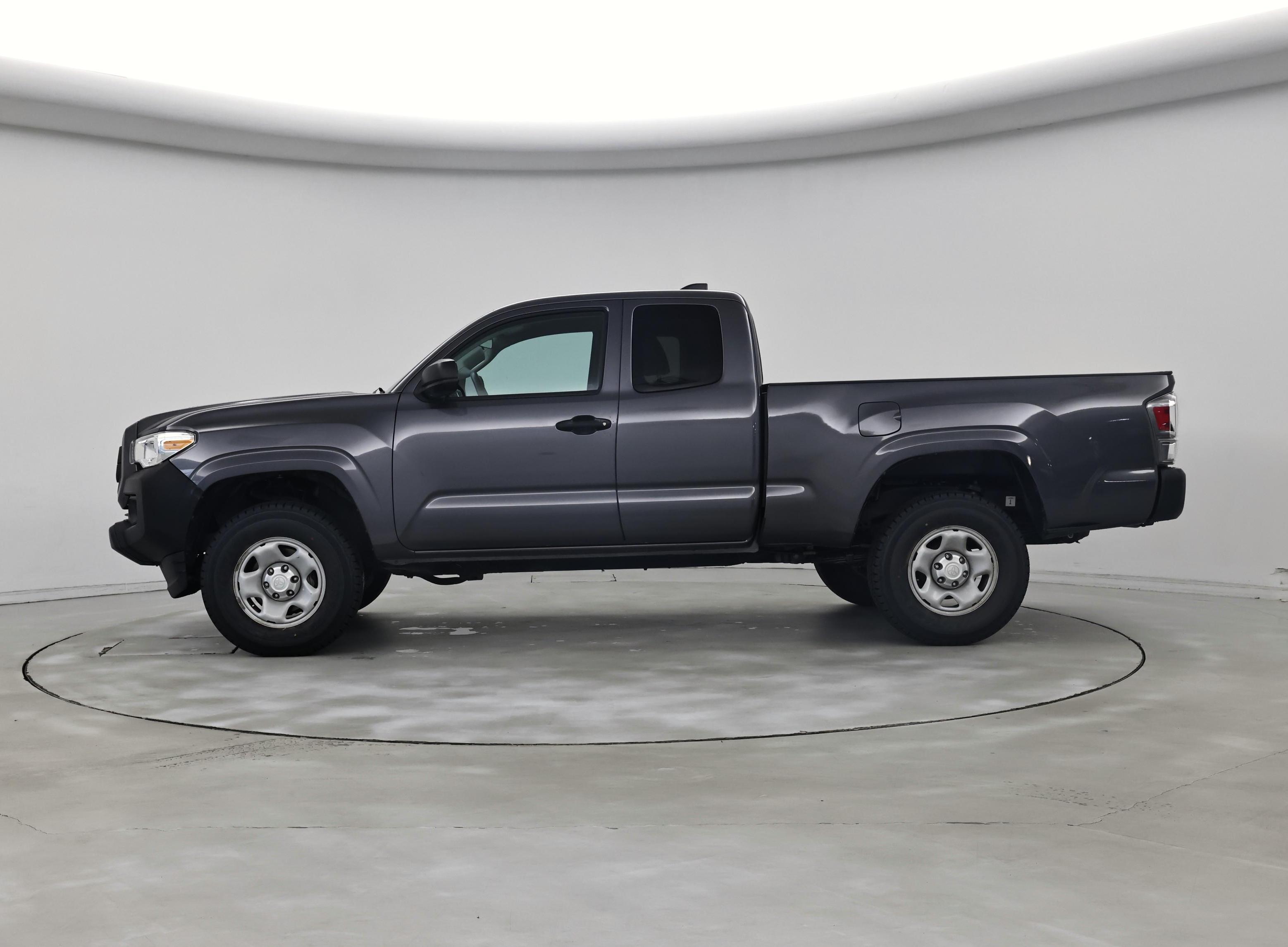 Thumbnail: 2020 Toyota Tacoma - 3