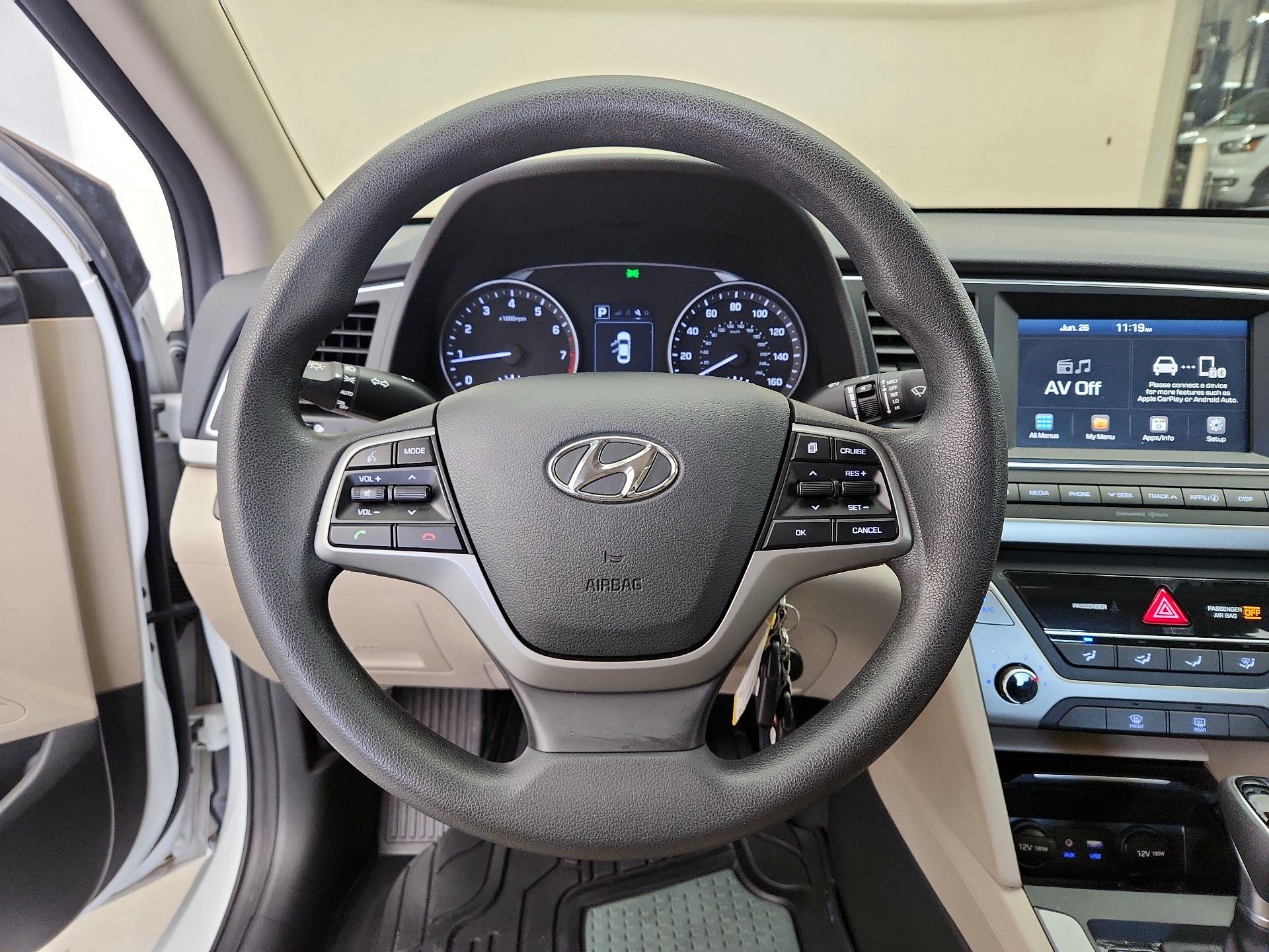 Thumbnail: 2018 Hyundai Elantra - 10