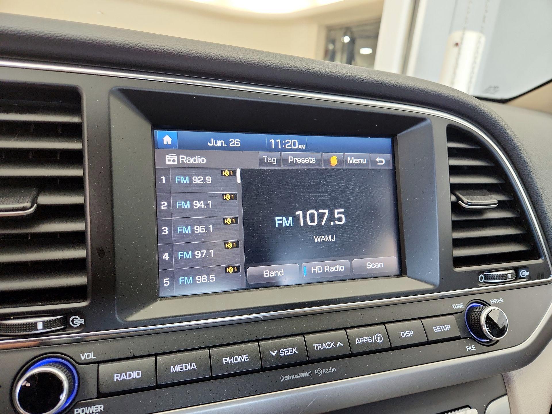 Thumbnail: 2018 Hyundai Elantra - 15