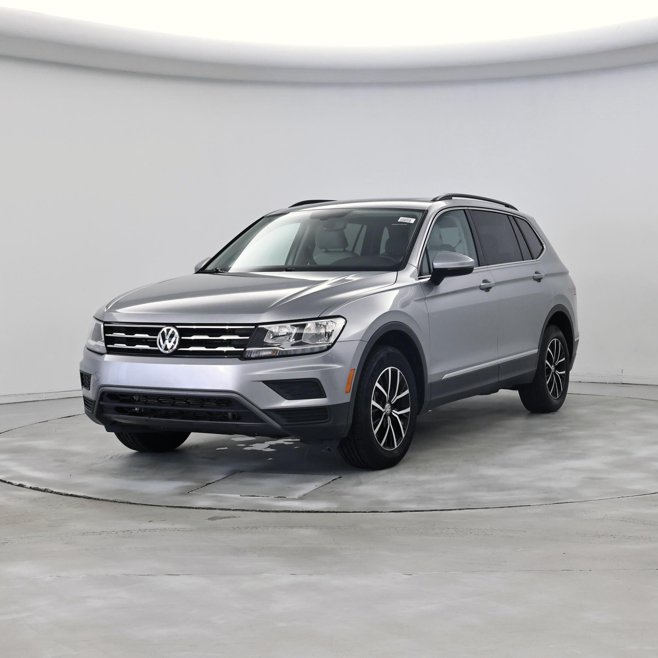 Thumbnail: 2021 Volkswagen Tiguan - 4