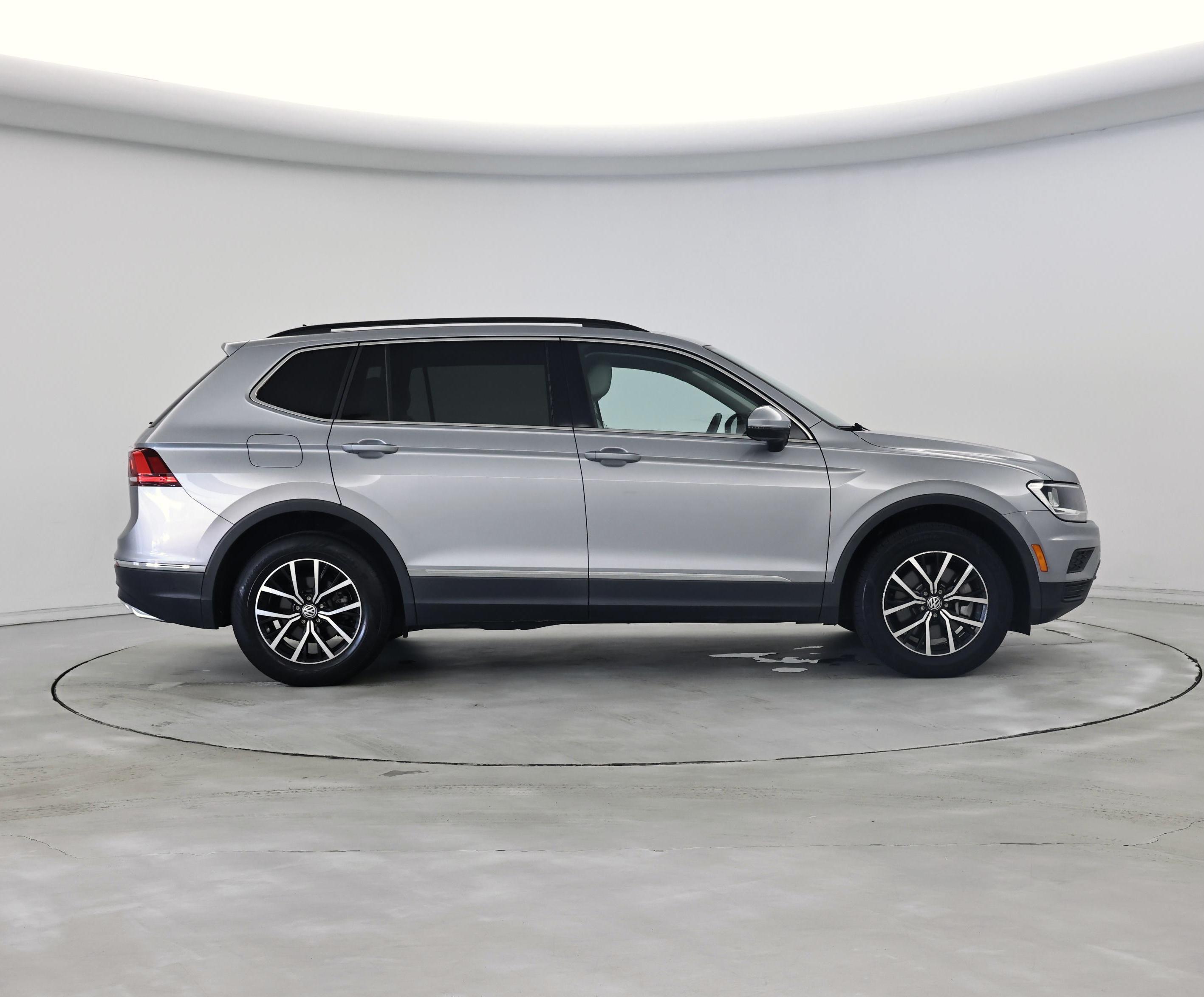 Thumbnail: 2021 Volkswagen Tiguan - 7