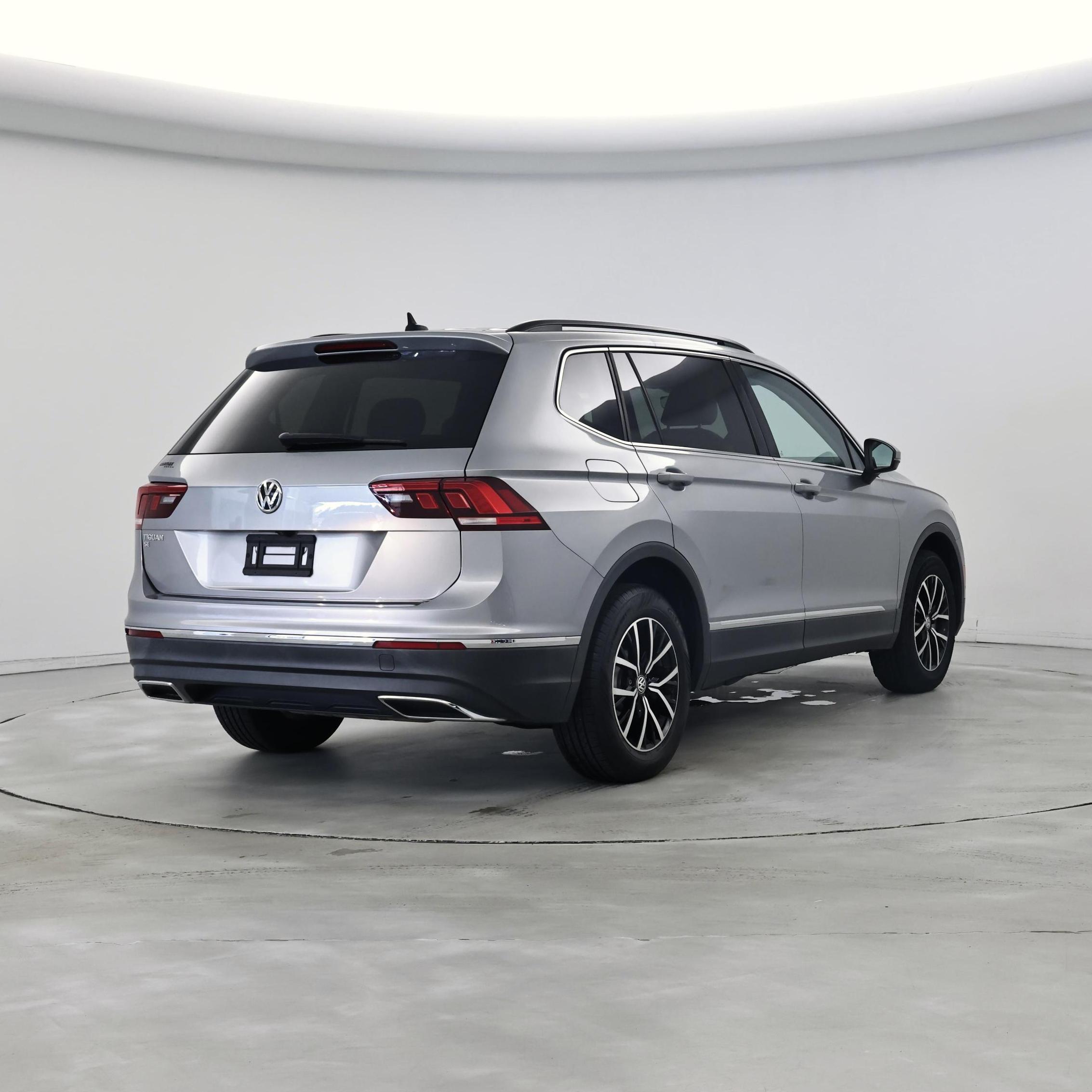 Thumbnail: 2021 Volkswagen Tiguan - 8