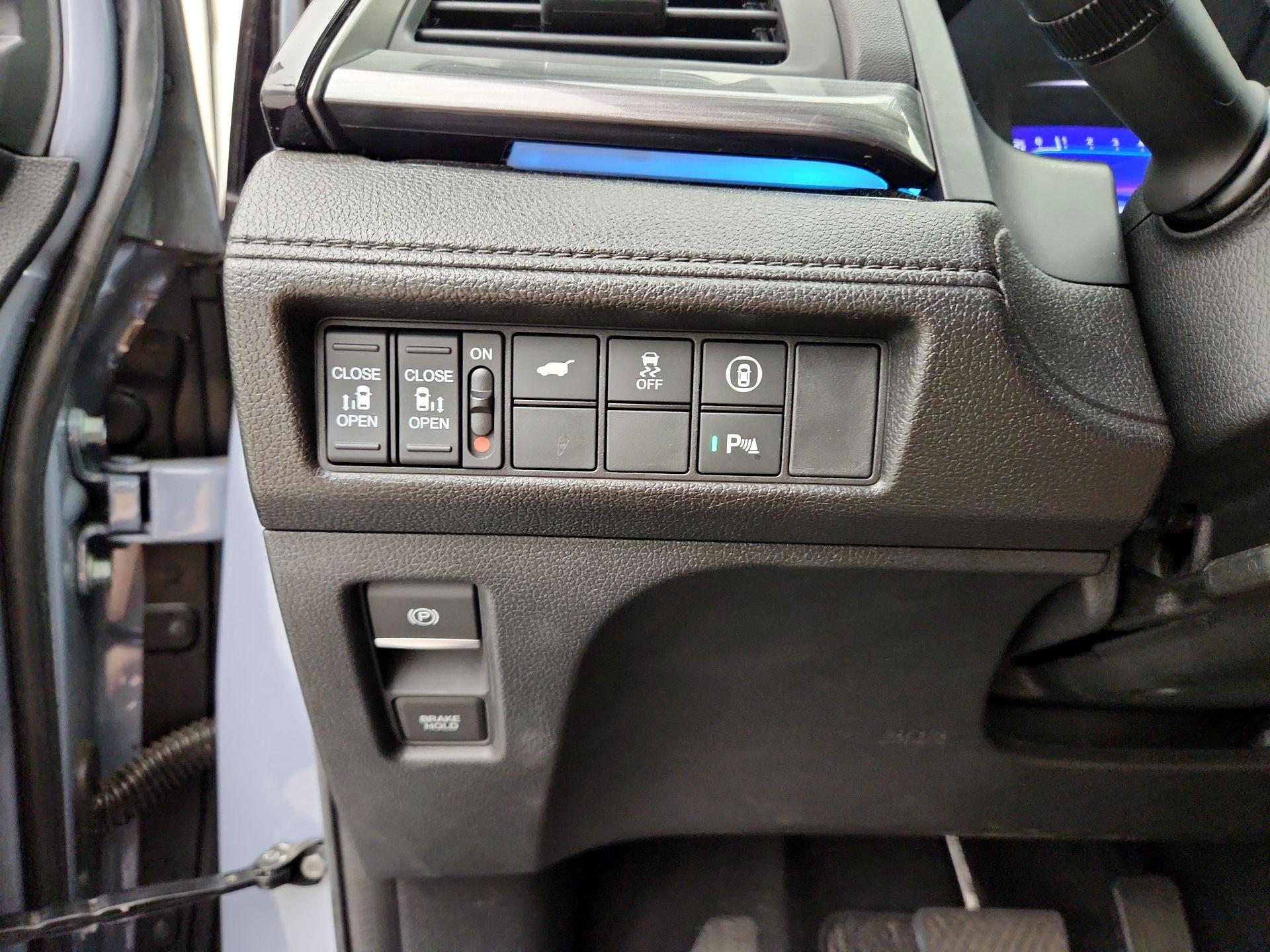 Thumbnail: 2023 Honda Odyssey - 13